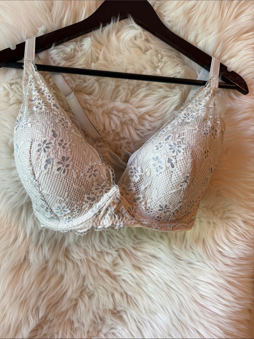 Victoria's Secret Plunge Push-Up Bra 38 DDD lace overlay gray with light blue